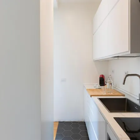 Elegant And Bright Apartment, Gerusalemme Milán